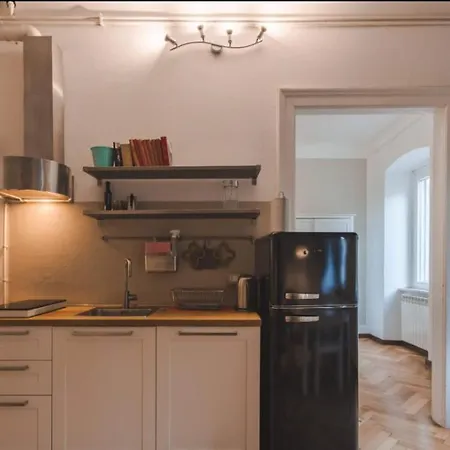 Apartment Vico 4 Charme *